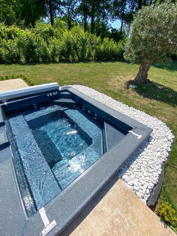 Villa Moderne , Neuve Piscine Jacuzzi . Sarlat-la-Caneda Exterior photo
